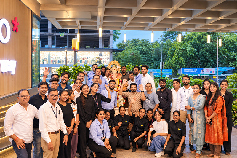 VR Cha Raja
