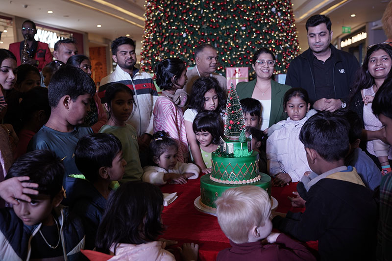 Christmas Décor Unveiled - 18th November 2025